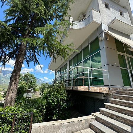 Peci Apartments Gjirokastër Eksteriør billede
