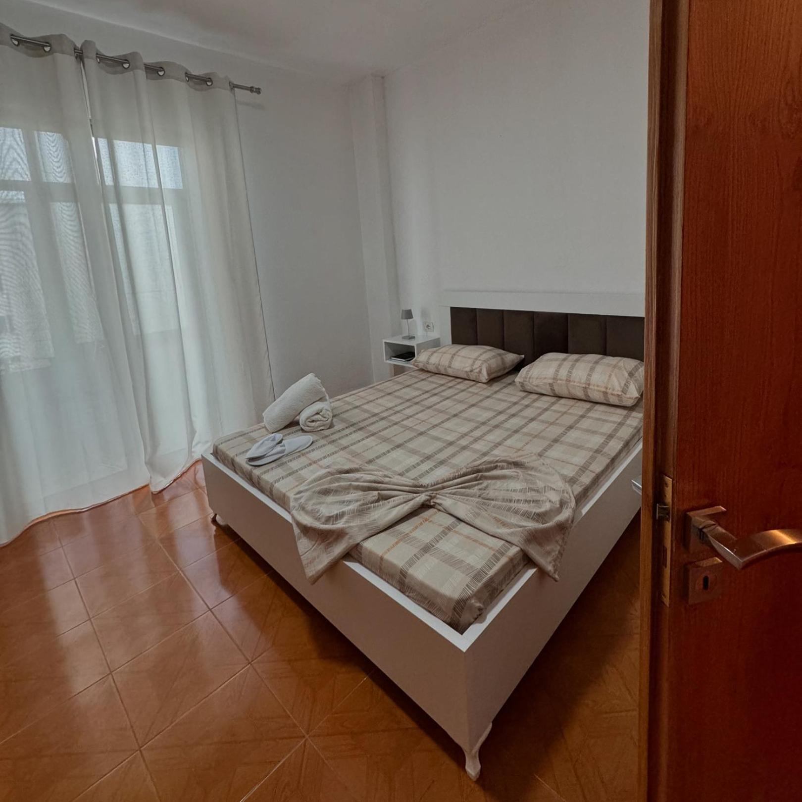 Peci Apartments Gjirokastër Eksteriør billede