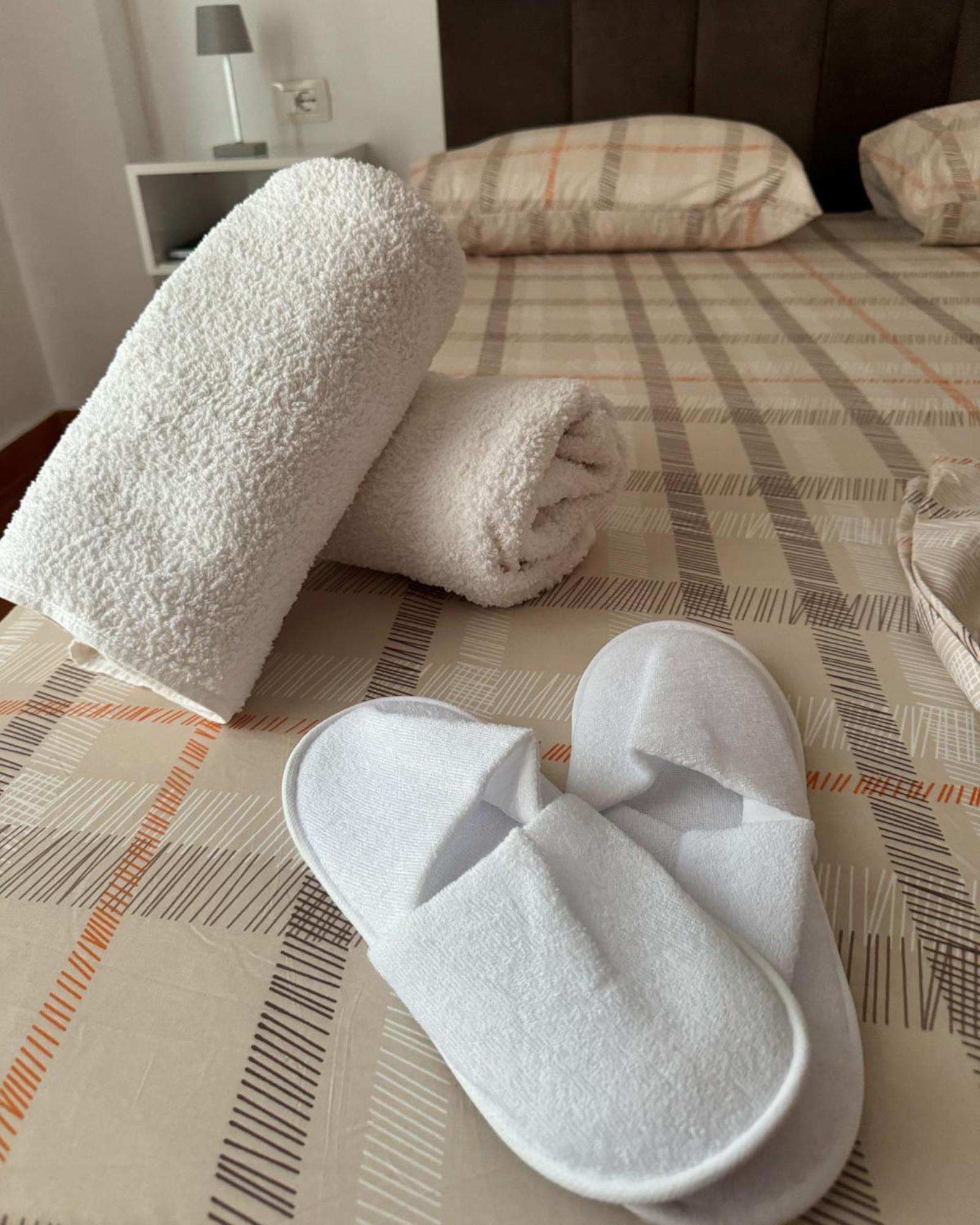 Peci Apartments Gjirokastër Eksteriør billede