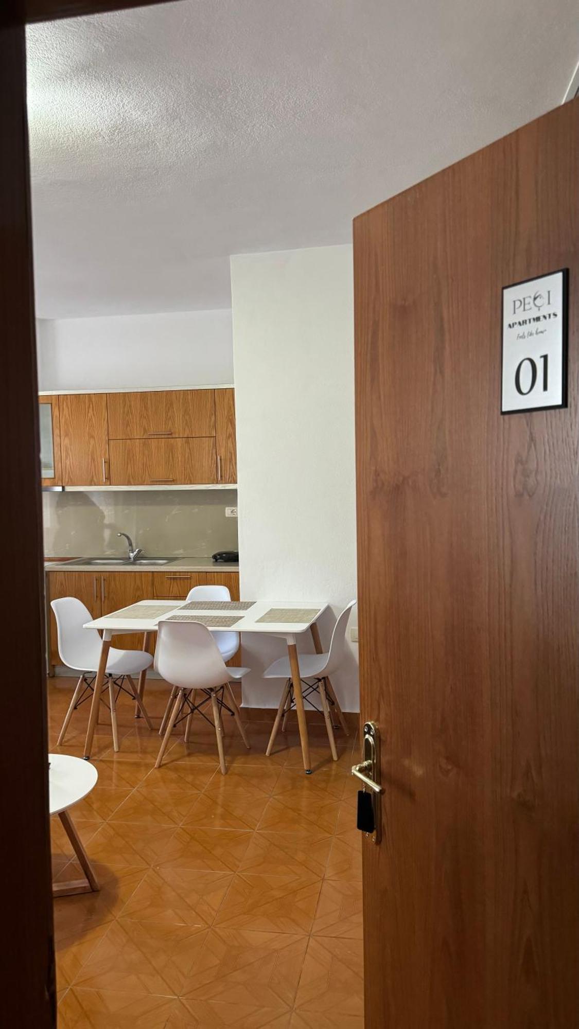 Peci Apartments Gjirokastër Eksteriør billede